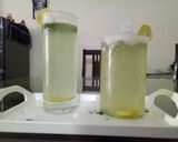 A picture of step 4 of Refreshing mint lemonade.