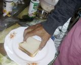 A picture of step 4 of Cheese chutney sandwich.