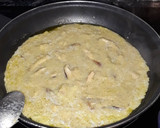 Foto del paso 4 de la receta: Fusilli de garbanzos y curcúma con salsa de cebolla y shiitakes