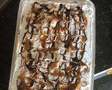 A picture of step 2 of Ice cream sandwich cake.