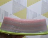 Foto langkah ke 7 dari resep Kue lapis beras bunga telang.
