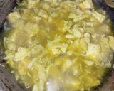 Foto langkah ke 2 dari resep Kuah Kuning Putih Telur Kubis.