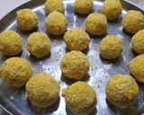 Foto langkah ke 9 dari resep Bola Pisang isi Coklat Lumer.