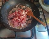 Foto del paso 3 de la receta: Tomaticán con papas rústicas al romero