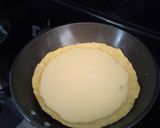 Foto langkah ke 4 dari resep Milk pie (pie susu) pakai Teflon.