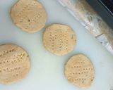 A picture of step 2 of Wheat Flour Mathari.