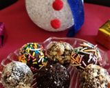 A picture of step 10 of Christmas Chocolate Truffles.