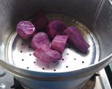Foto langkah ke 1 dari resep Roti Bakar Ubi Ungu.