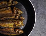 A picture of step 3 of Bata posto (bata fish with poppy seed) in bengali style.