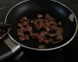 Foto del paso 1 de la receta: Huevos rotos o estrellados