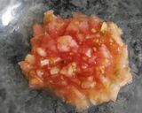 Foto del paso 5 de la receta Tomates rellenos de quinoa y verduras con mayonesa