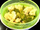 Brócoli y Coliflor con Salsa de Patatas y Queso