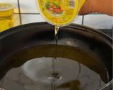 Foto langkah ke 5 dari resep Donat Pisang Wijen.