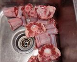 A picture of step 1 of Chan's southern Ox-Tail.