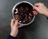 Une image de l'étape 9 de Saucisson au chocolat et chamallows.