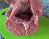 Foto del paso 1 de la receta: Bondiola rellena al horno con papas y boniatos