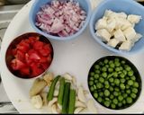 પનીર વટાણા નું શાક (Paneer Vatana Shak Recipe In Gujarati) રેસીપી સ્ટેપ1ફોટો
