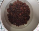 Foto del passaggio 1 della ricetta Plumcake con uvetta e canditi