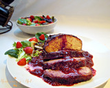 Foto del paso 4 de la receta: Lomo con salsa de vino tinto y fresas