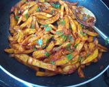 A picture of step 6 of Spicy Chips Masala.