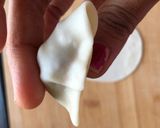 A picture of step 5 of Chocolate samosa.