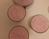 Foto langkah ke 3 dari resep Raspberry Milkshake.