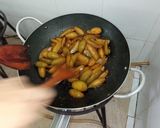 Hình bước làm 4 của món Dưa hấu non kho ngót