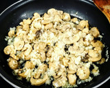 Foto del paso 3 de la receta: Risotto de champiñones y parmesano