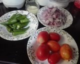 A picture of step 1 of Spicy chilli chicken briyani.