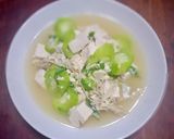 Foto langkah ke 5 dari resep Sup oyong tahu jamur.