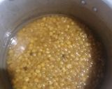 A picture of step 1 of Ragda patties.