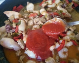 Foto del paso 3 de la receta: Paella de calamaritos y magro