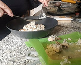 Foto del paso 8 de la receta: Risotto con Pollo y Setas con Aceite y Albahaca