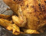 Foto del paso 10 de la receta: Pollo al horno marinado con papas