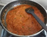 A picture of step 2 of Matar-Paneer curry.