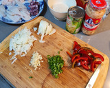 Foto del paso 1 de la receta: Arroz con calamar y gambas Celi