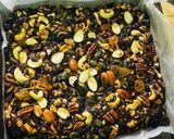 A picture of step 2 of Oats and dates nutty granola bars.