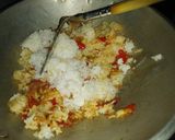 Foto langkah ke 3 dari resep Nasi Goreng Kemangi.
