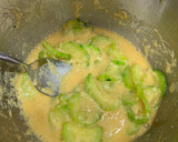 Foto del paso 2 de la receta: Frittata de calabacín y queso o pastel de calabacín relleno