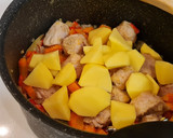 Foto del paso 4 de la receta: Guiso de magro de cerdo al pimentón