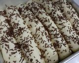 Gambar langkah 4 resipi Roti Manis.