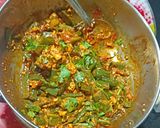 A picture of step 4 of Shahi Paneer Bhendi Masala.