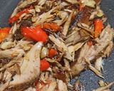Foto langkah ke 5 dari resep Tongkol Suwir Simpel.