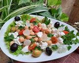 Une image de l'étape 5 de Salade laitue tomates cerises fromage olives 🥗.