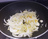Foto del paso 2 de la receta: Pechuga de pollo con papaya al wok