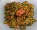 Foto langkah ke 5 dari resep Tumis pare udang.