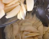 Foto langkah ke 5 dari resep Gateau aux pommes (apple cake).