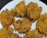 प्याज़ धनिया पकौड़ा (pyaz dhaniya pakoda recipe in Hindi) रेसिपी चरण 5 फोटो