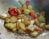 আলু ফুলকপির ডালনা (aloo phulkopir dalna recipe in Bengali) রেসিপি ধাপ - 2 ছবি