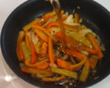 Foto del paso 6 de la receta: Pimientos del piquillo rellenos de carne en salsa de pimientos